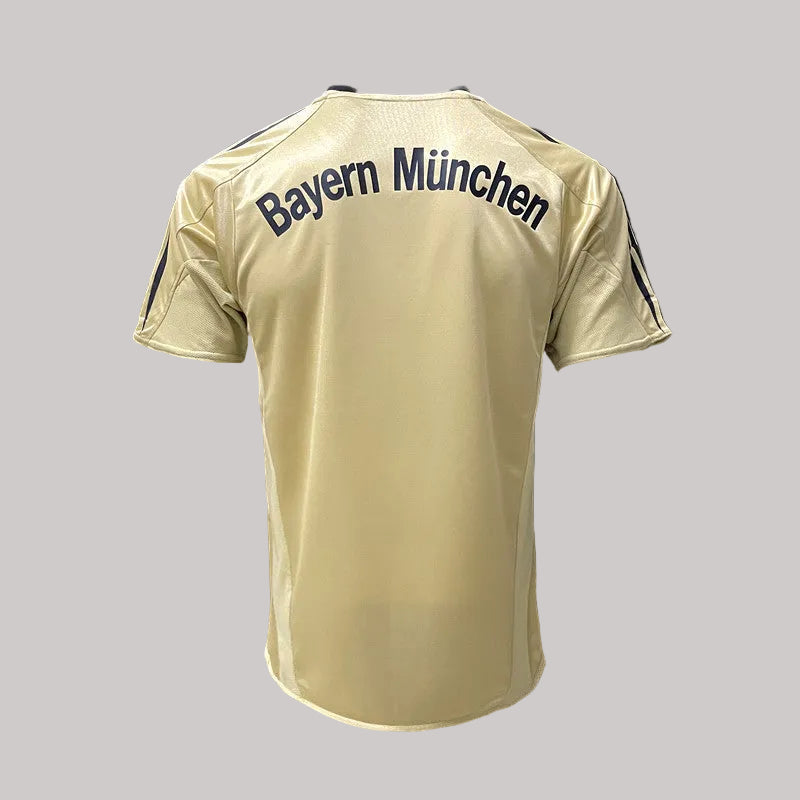 Bayern Munchen 04-05 Away (RETRO)