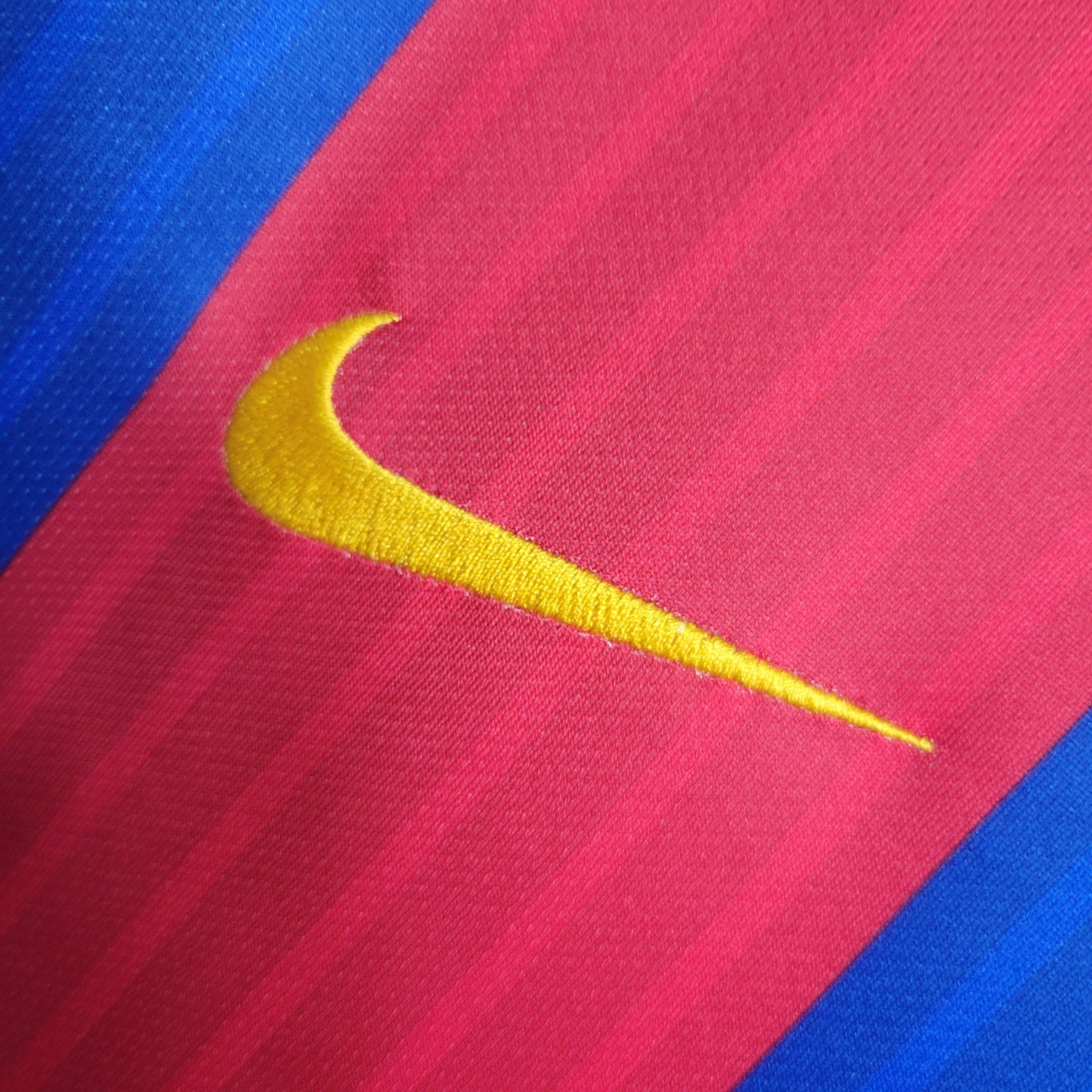 Barcelona 16-17 Home (RETRO)