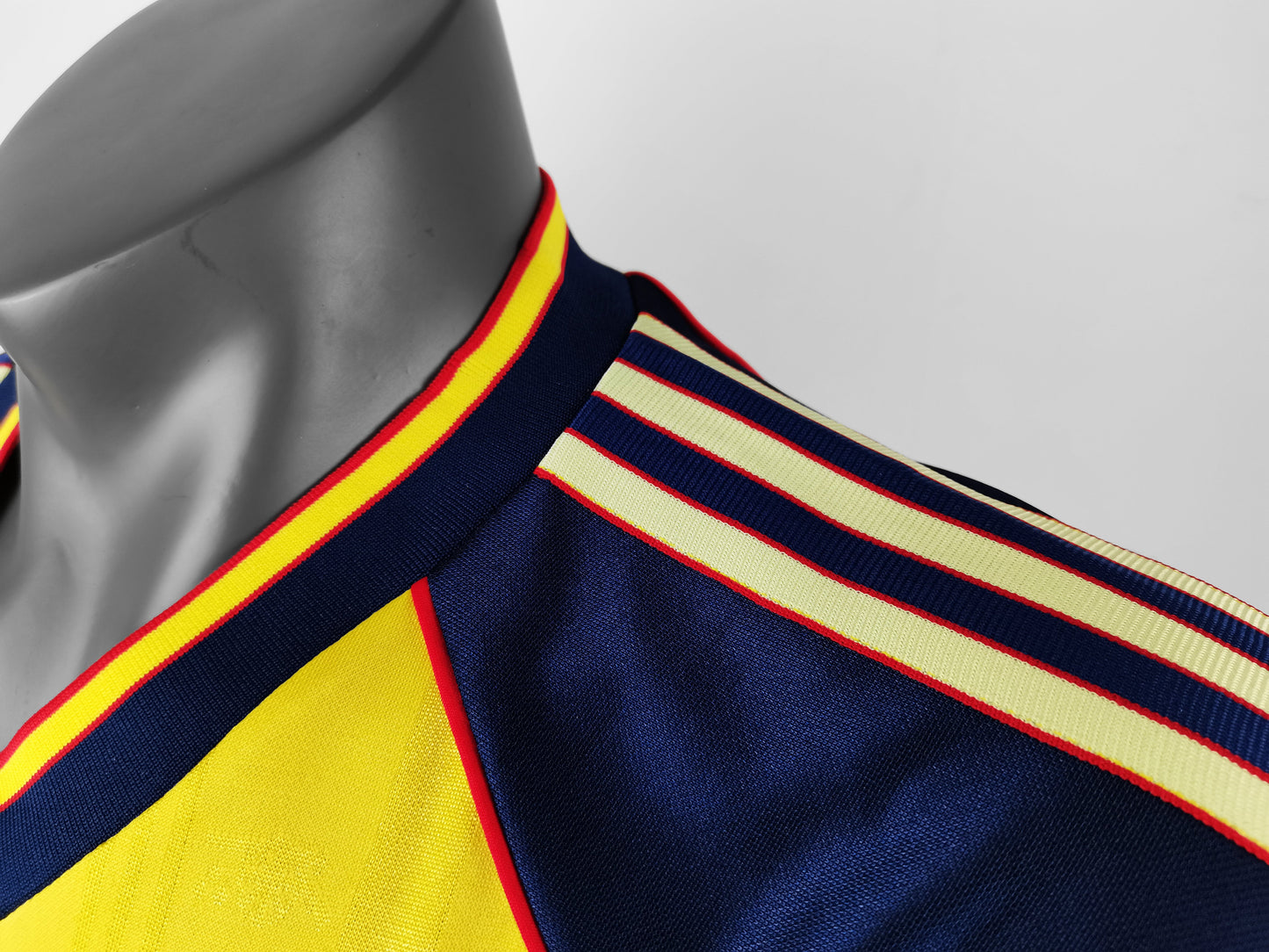 Arsenal 88-90 Away (RETRO)