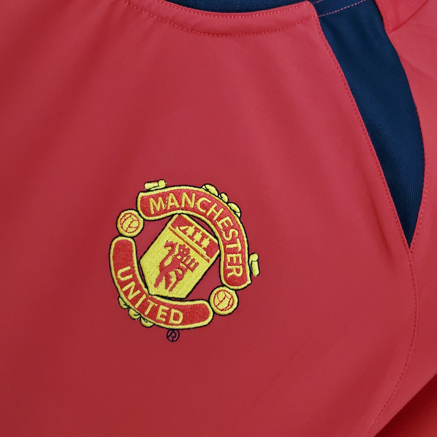Manchester United 02-04 Home (RETRO)