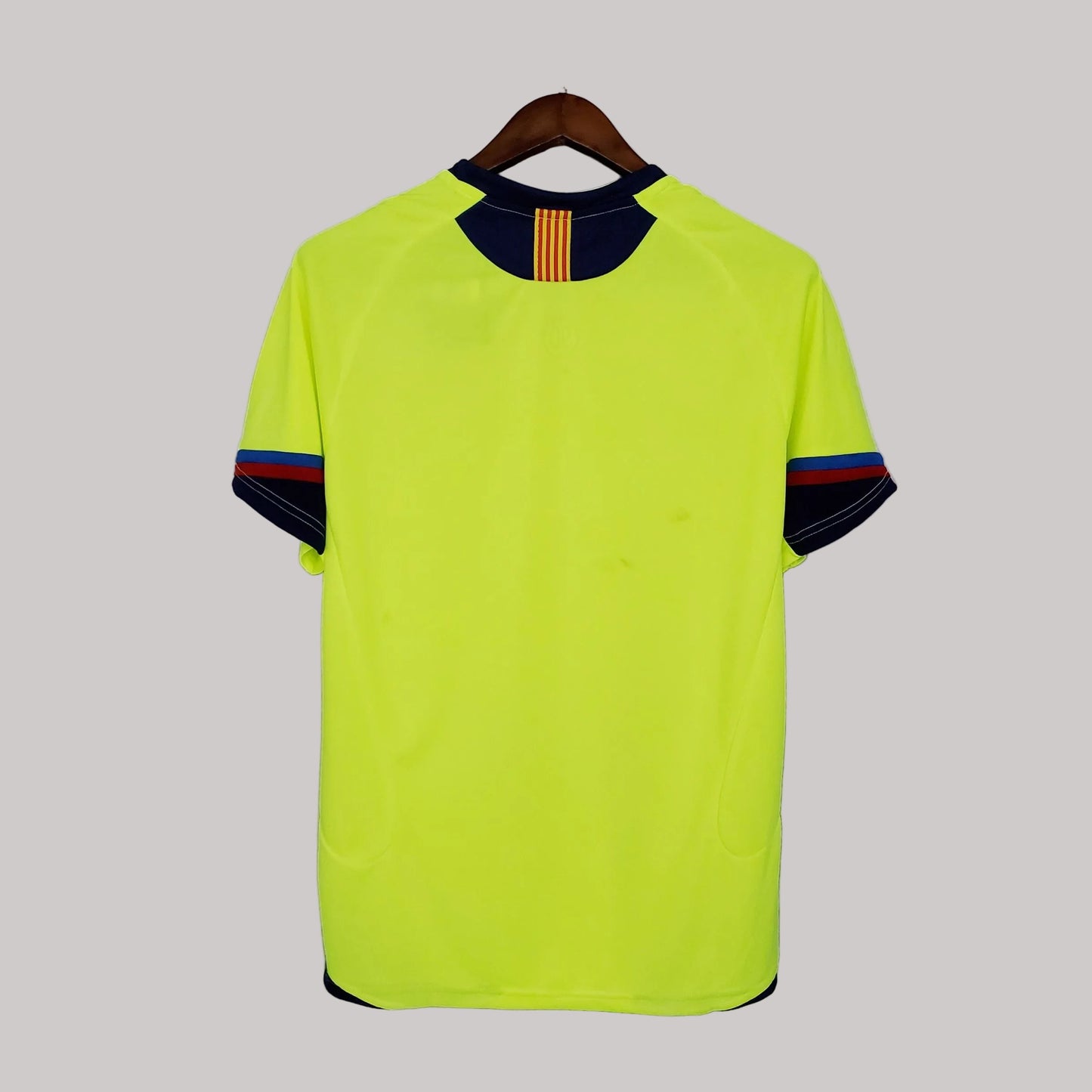 Barcelona 05-06 Away (RETRO)