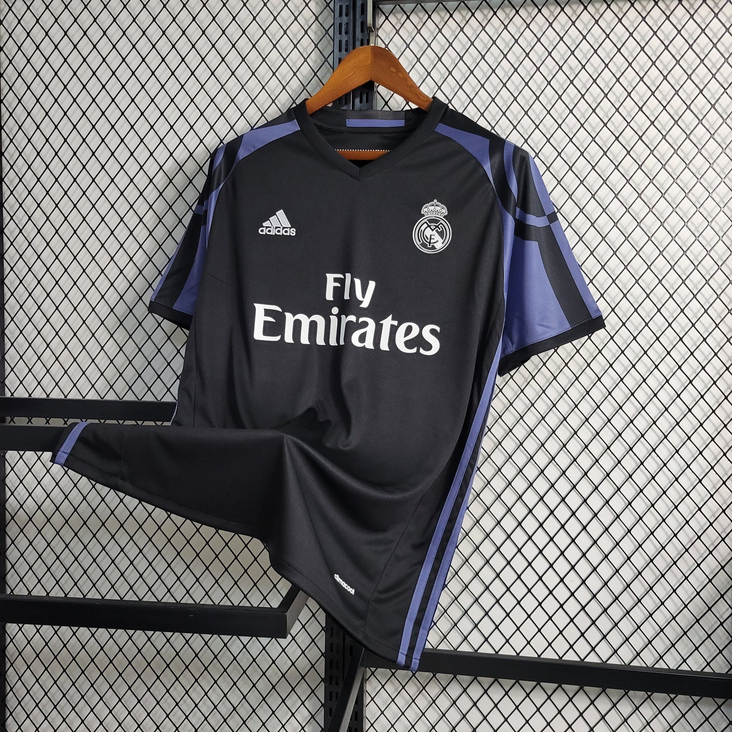 Real Madrid 16-17 Third Kit (RETRO)