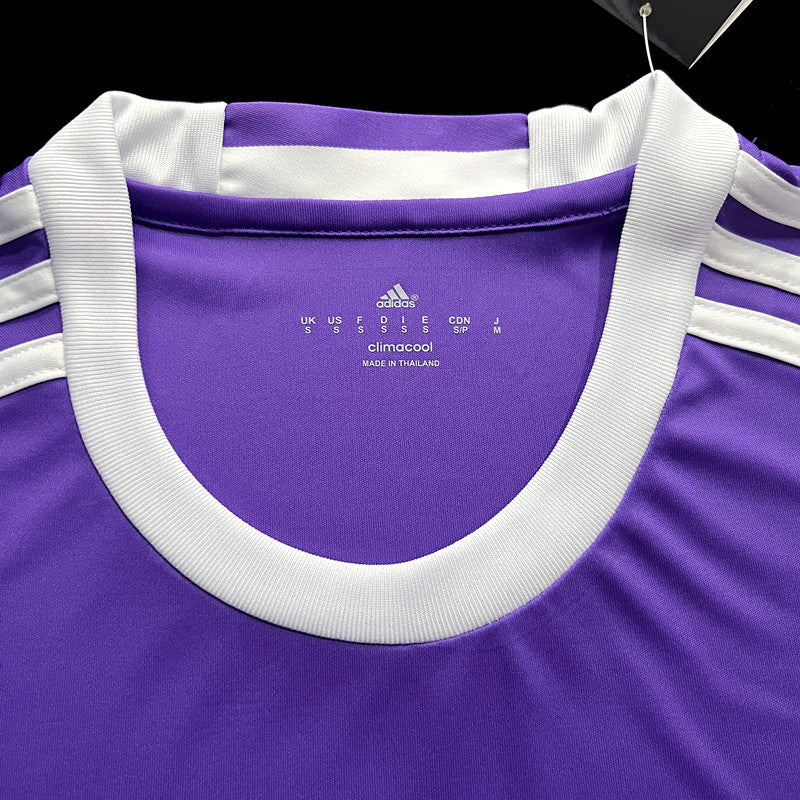 Real Madrid 16-17 Away (RETRO)