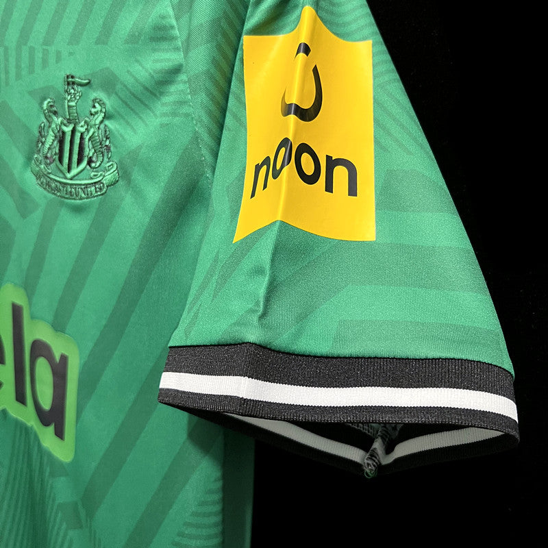 Newcastle 23-24 Away (Fan)