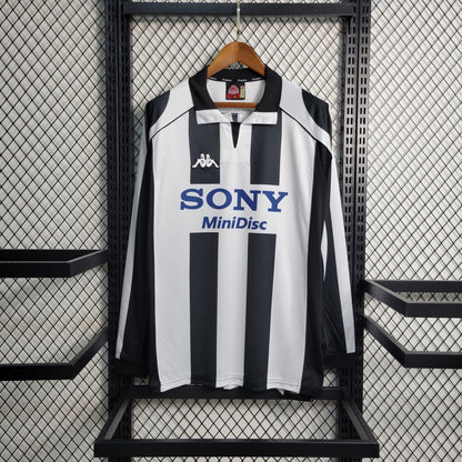 Juventus 97-98 Home Long Sleeve (RETRO)