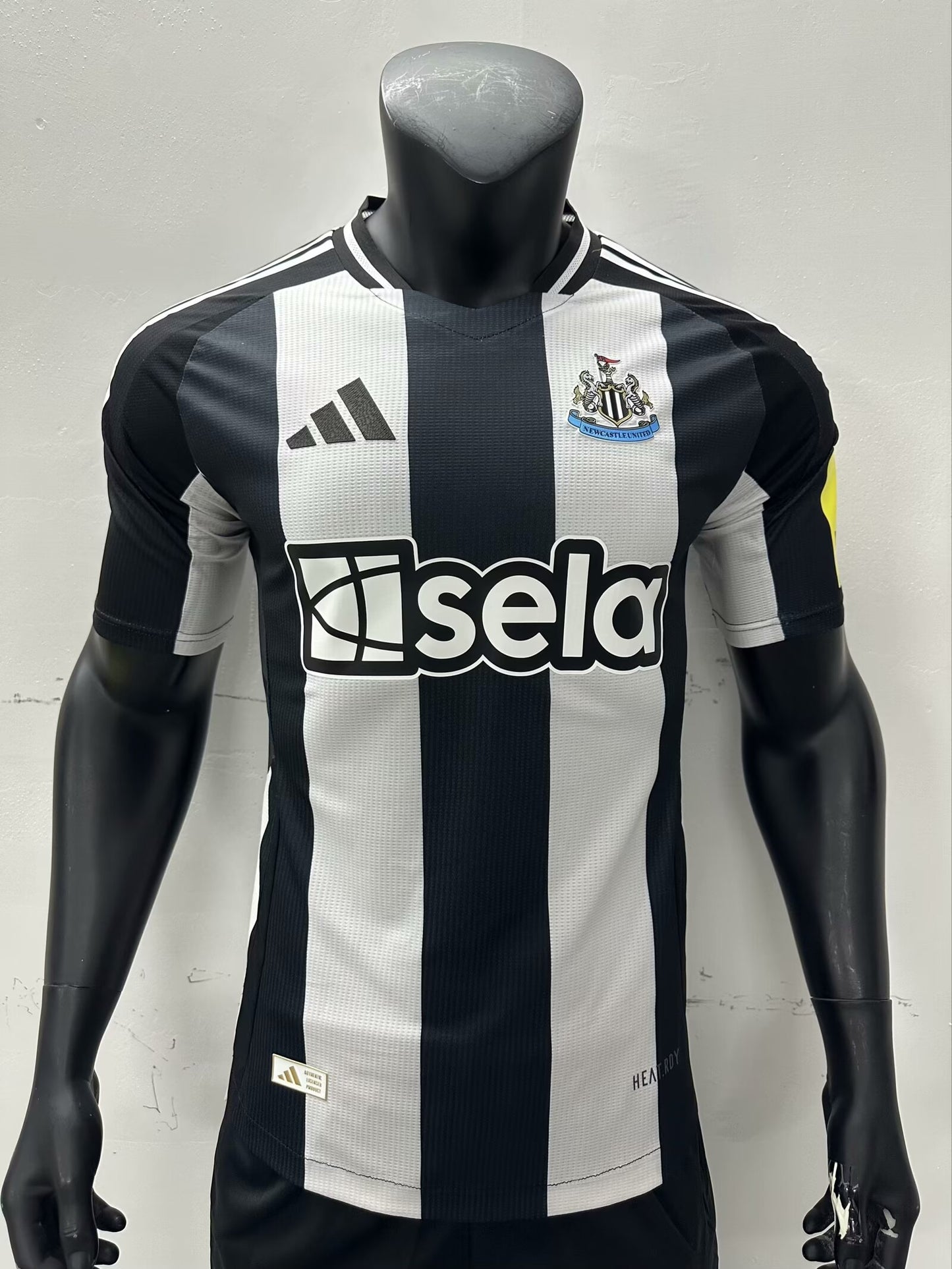 Newcastle 24-25 Home (PLAYER)