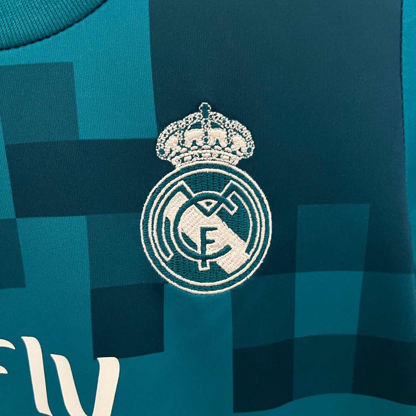 Real Madrid 17-18 Third Kit (KIDS RETRO)