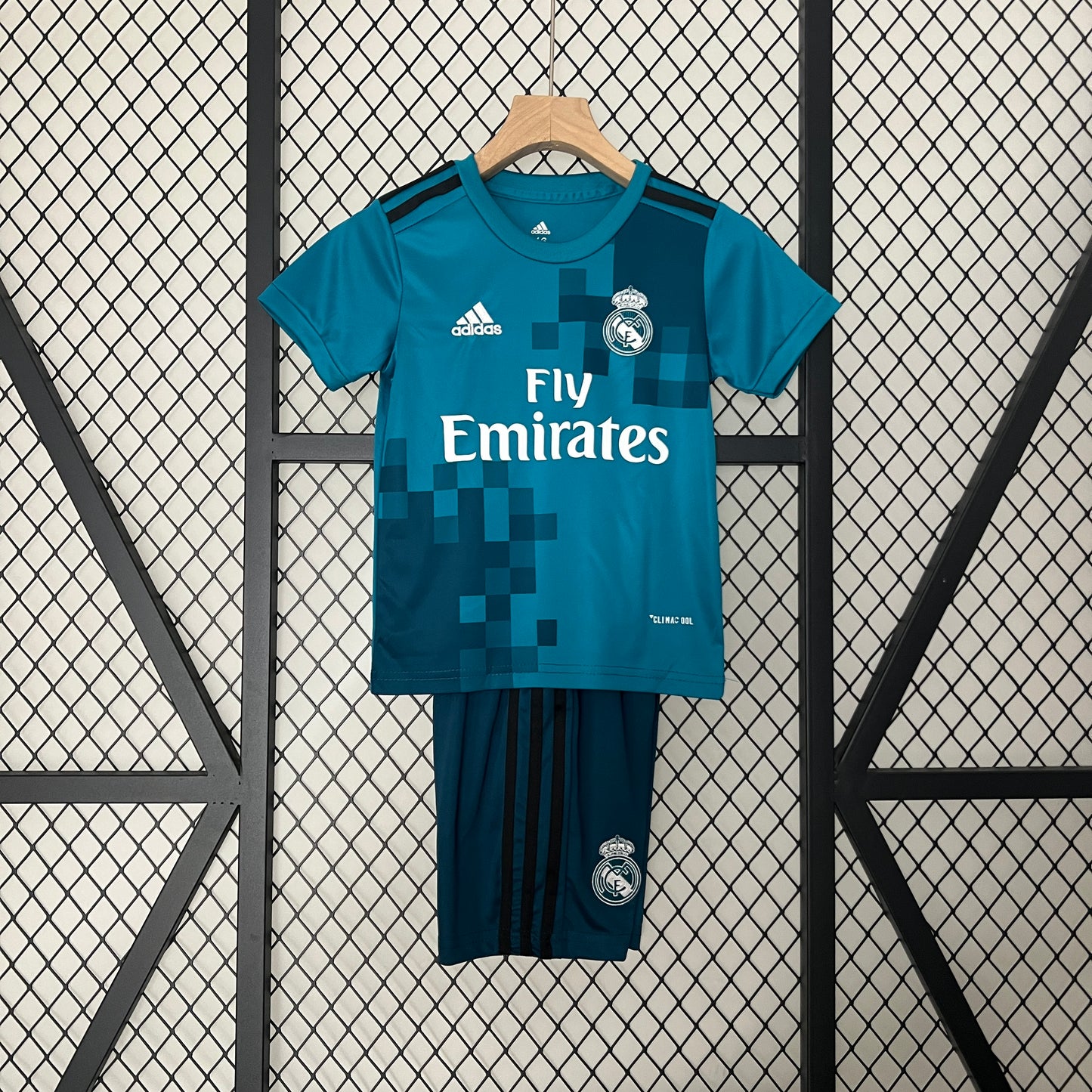 Real Madrid 17-18 Third Kit (KIDS RETRO)