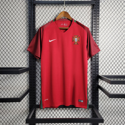 Portugal 2016 Home (RETRO)