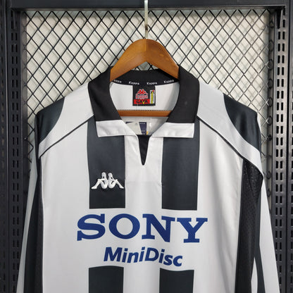 Juventus 97-98 Home Long Sleeve (RETRO)