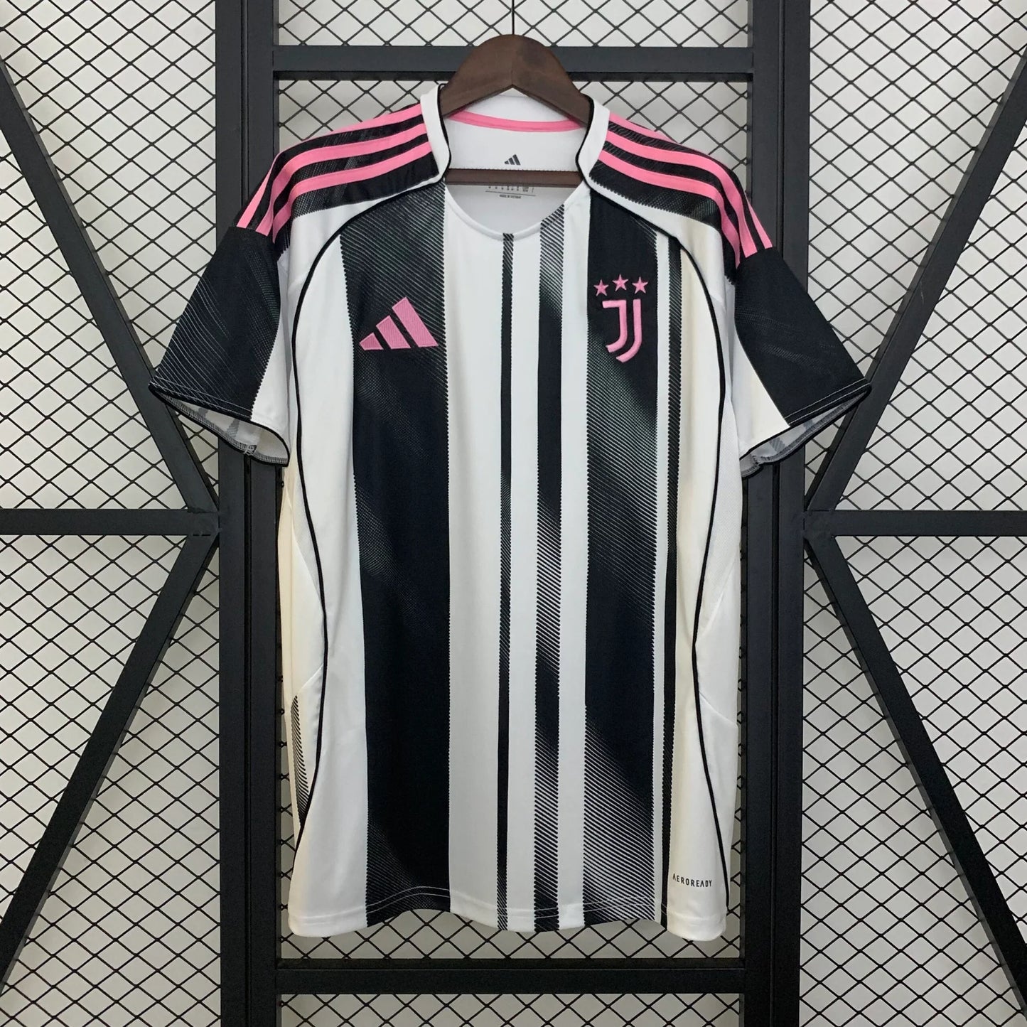 Juventus 25-26 Home Unsponsered (Fan)
