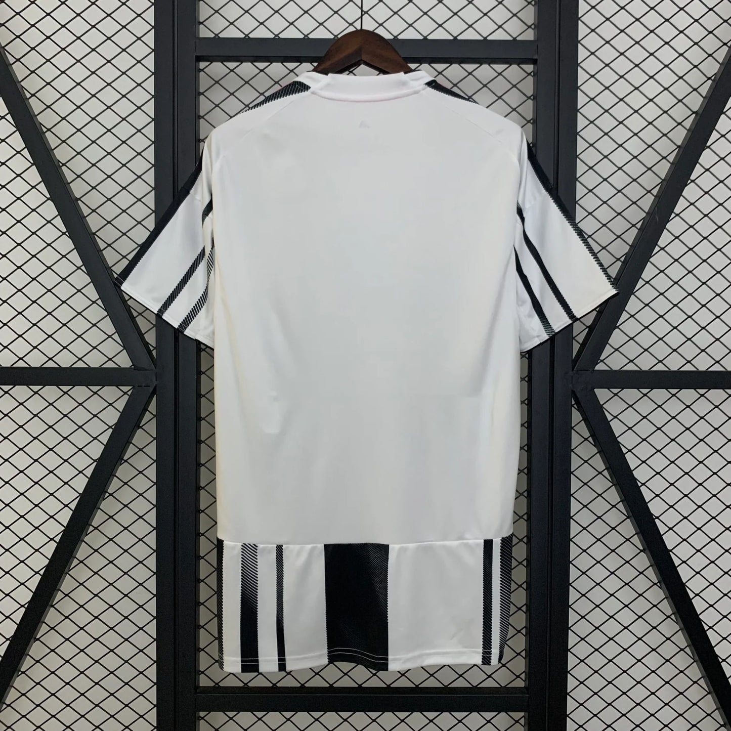 Juventus 25-26 Home Unsponsered (Fan)