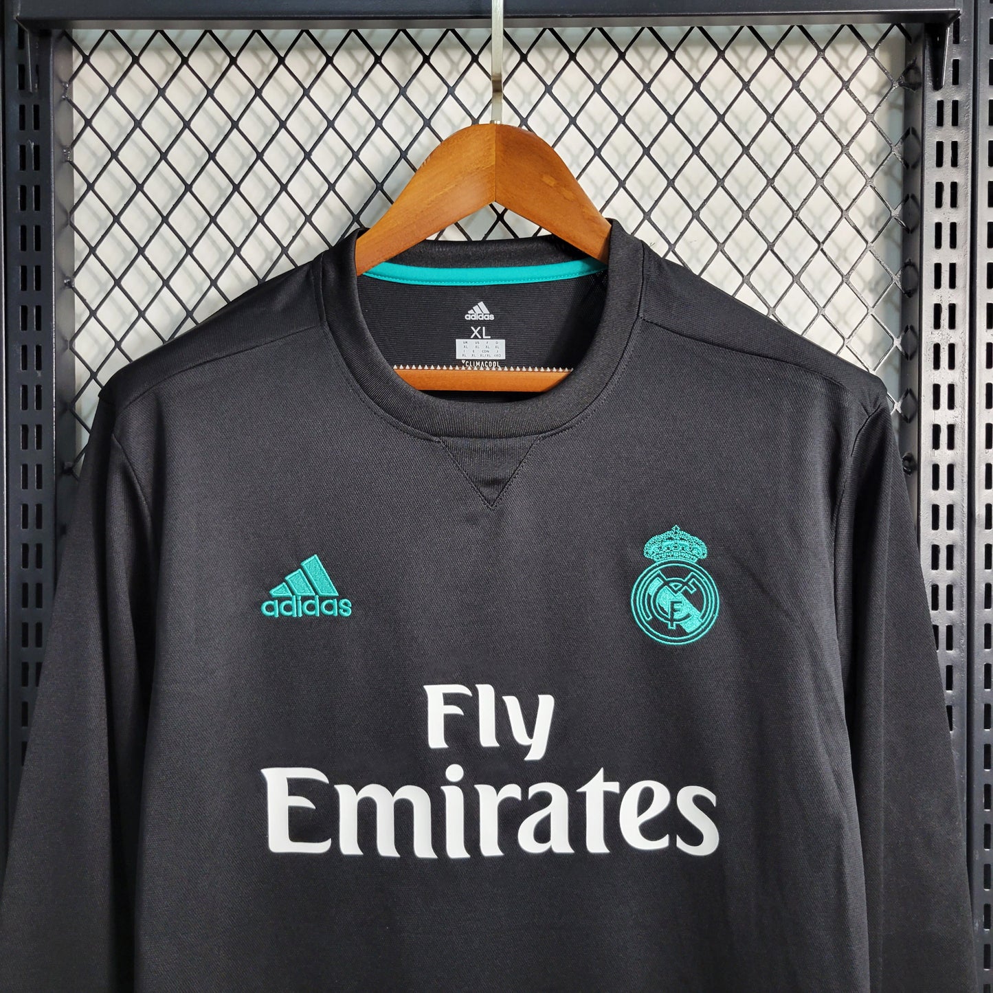 Real Madrid 17-18 Long Sleeve Away (RETRO)