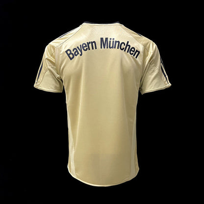 Bayern Munchen 04-05 Away (RETRO)