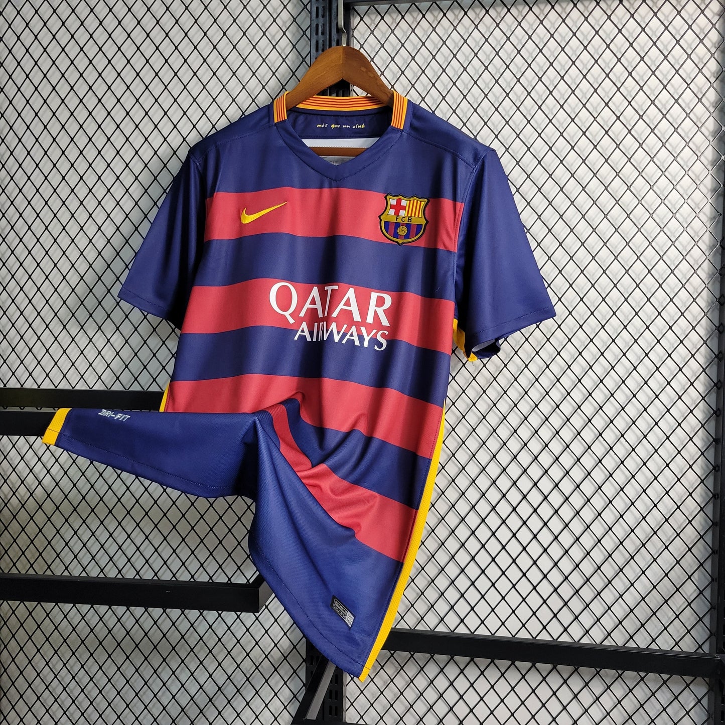 Barcelona 15-16 Home (RETRO)