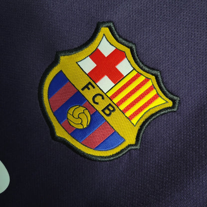 Barcelona 16-17 Away (RETRO)