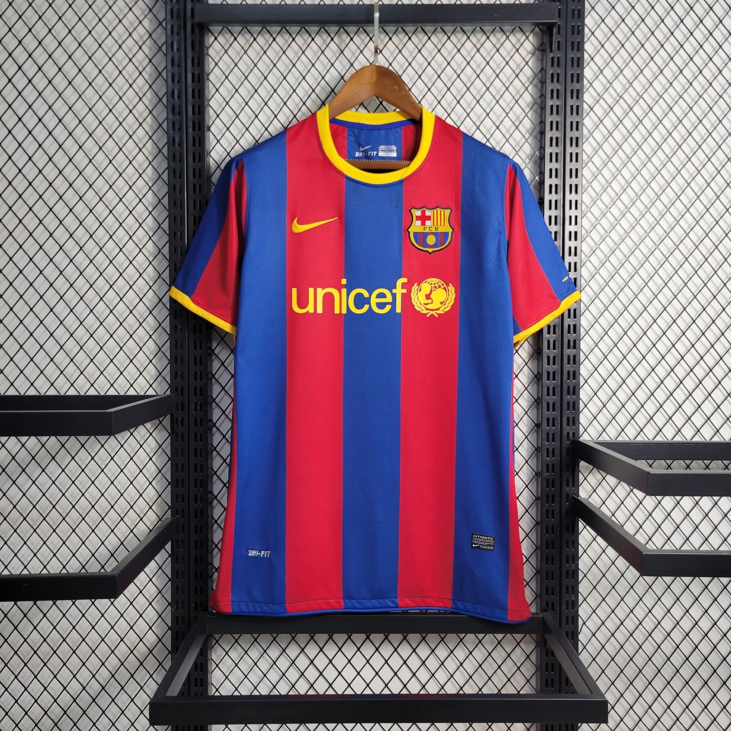 Barcelona 10-11 Home (RETRO)