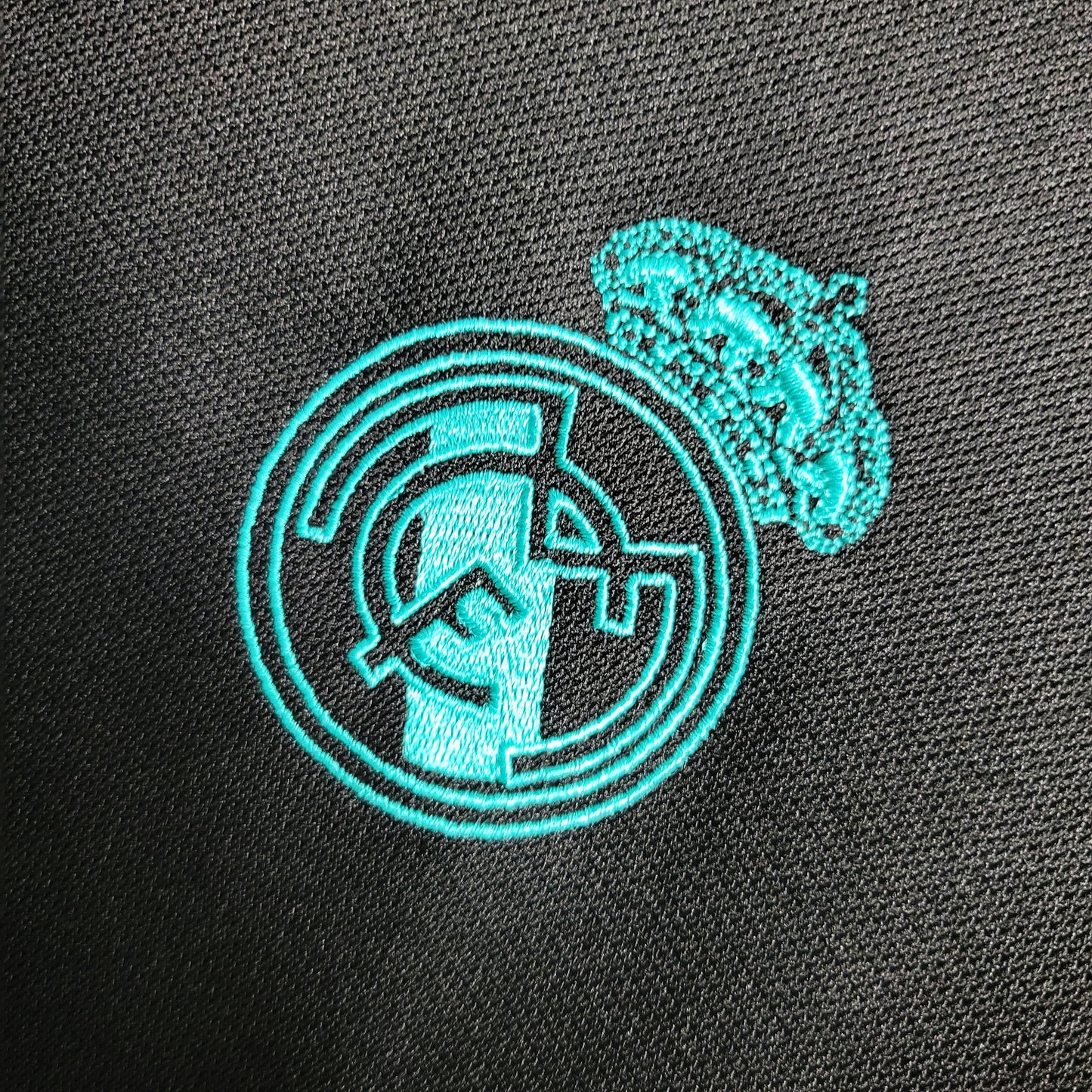 Real Madrid 17-18 Long Sleeve Away (RETRO)