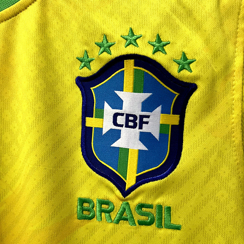 Brazil 23-24 Home Bird Edition (Fan)