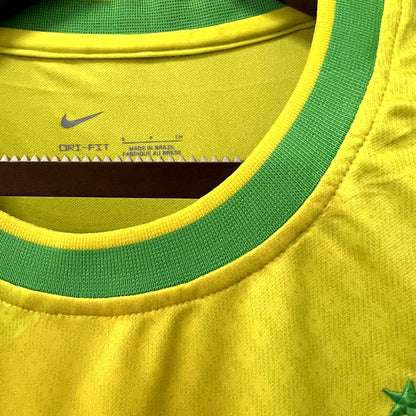 Brazil 23-24 Home Bird Edition (Fan)