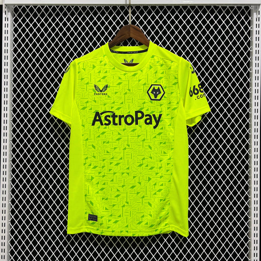 Wolves 23-24 Goalkeeper Kit (Fan)